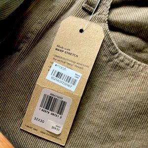 Men’s Levi Strauss 502 regular taper corduroys 32 x 30